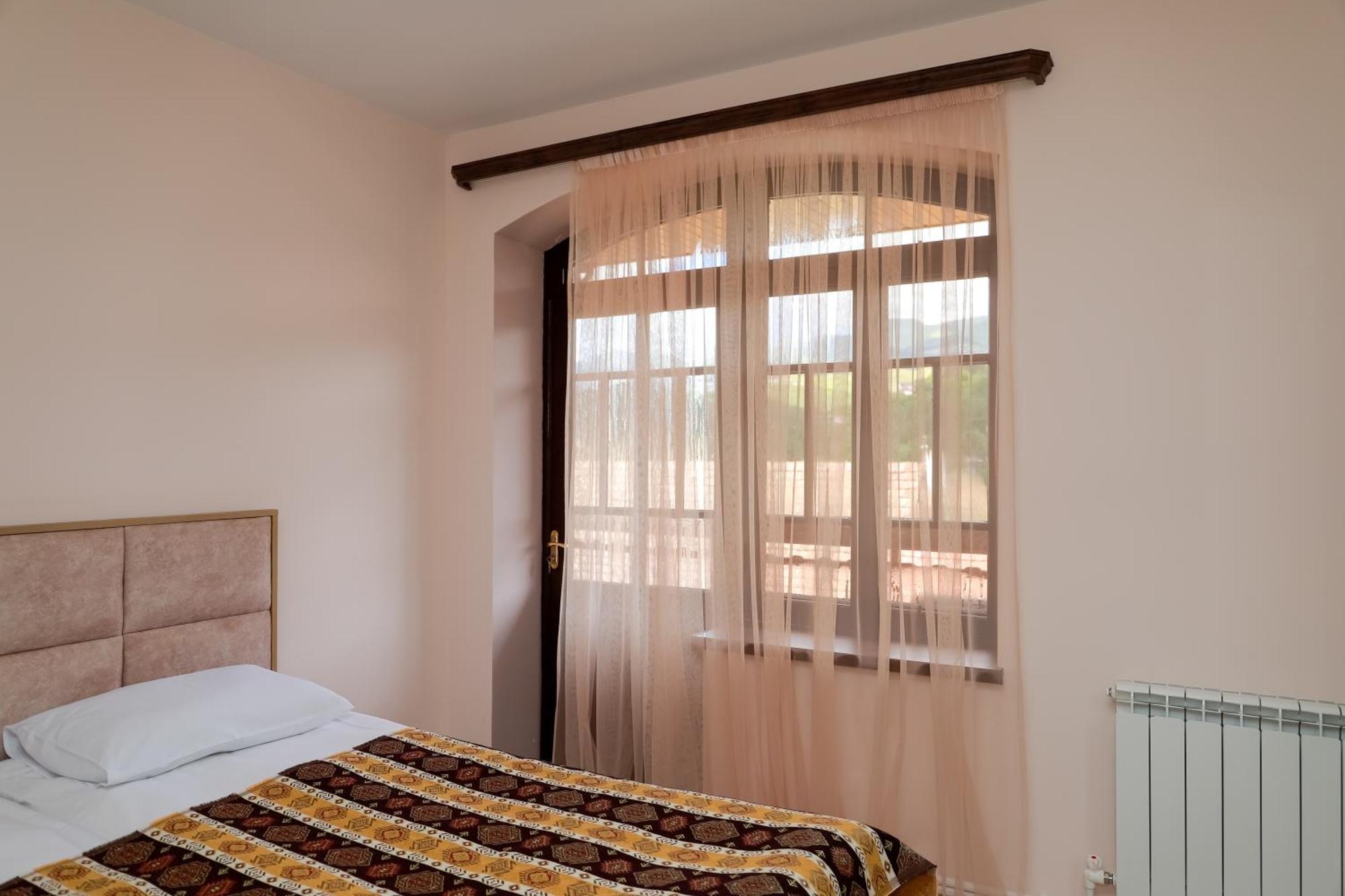 Hotel Dilijan Old Center 외부 사진